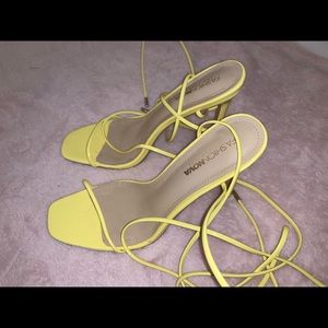 YELLOW TIE UP HEELS